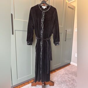 Dior Black Velvet Robe with White Piping M